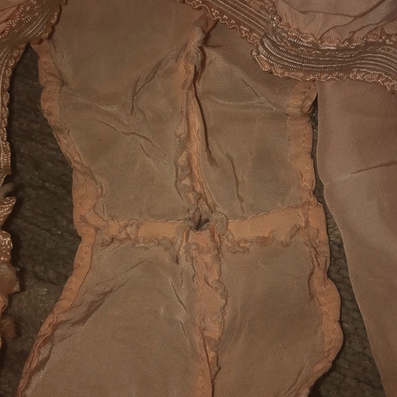 🌷VINTAGE🌷Blush antique panties w dotted trim - Picture 7 of 8